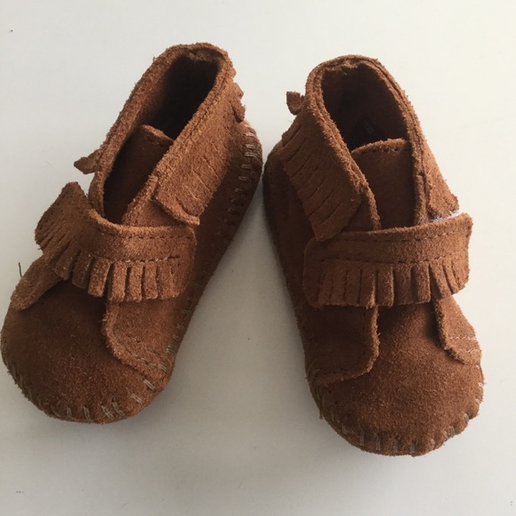 minnetonka baby moccasins